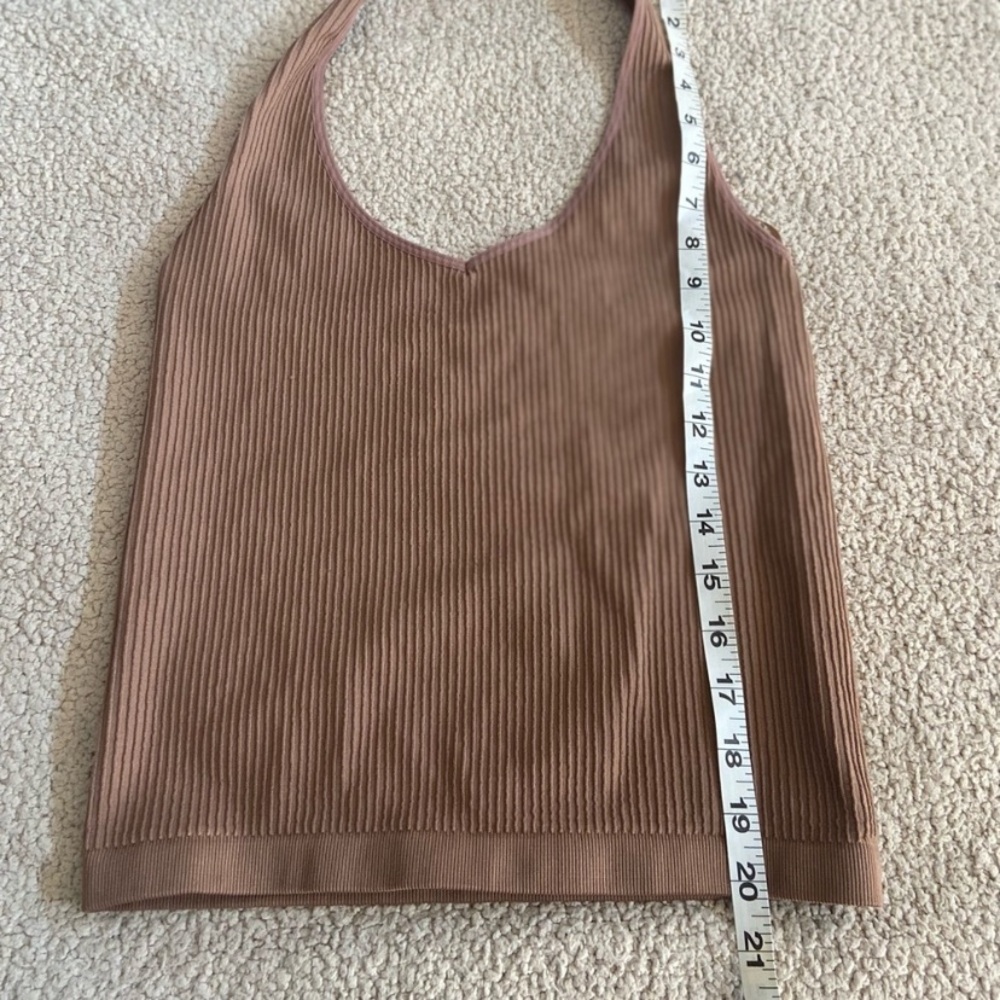🌸 Razz 🌸 tan ribbed crop top - Picture 5 of 5